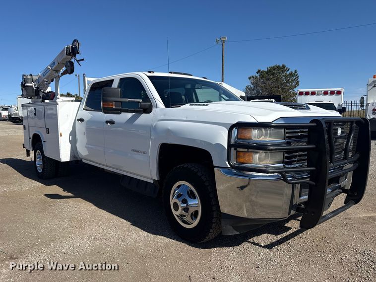 image for item EG2127 2018 Chevrolet Silverado 3500HD Crew Cab utility / service truck