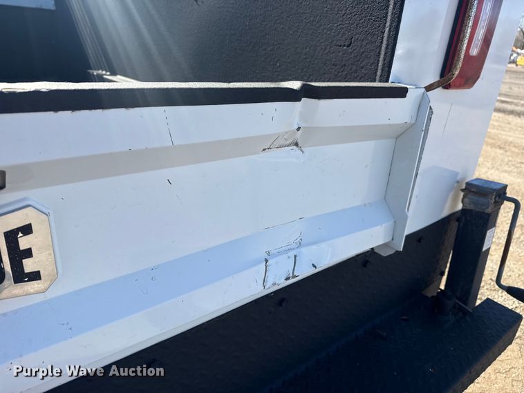 image for item EG2127 2018 Chevrolet Silverado 3500HD Crew Cab utility / service truck