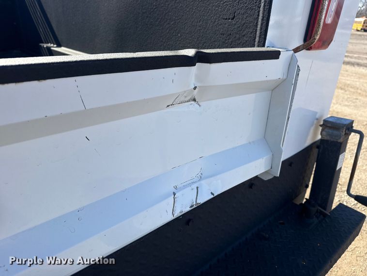 image for item EG2127 2018 Chevrolet Silverado 3500HD Crew Cab utility / service truck