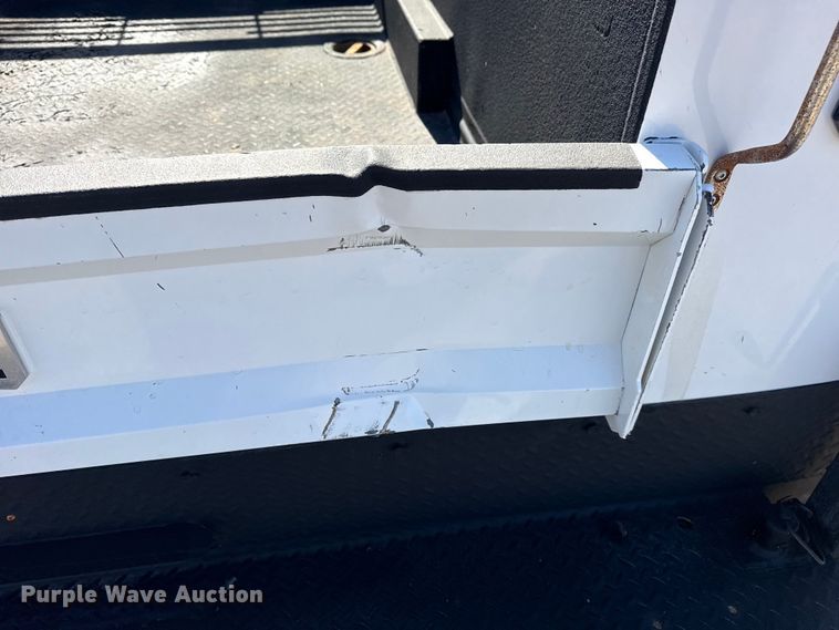 image for item EG2127 2018 Chevrolet Silverado 3500HD Crew Cab utility / service truck