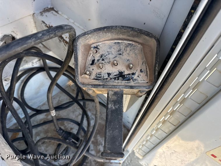 image for item EG2127 2018 Chevrolet Silverado 3500HD Crew Cab utility / service truck