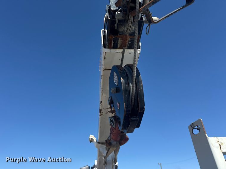 image for item EG2127 2018 Chevrolet Silverado 3500HD Crew Cab utility / service truck