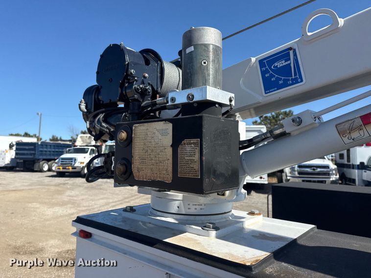 image for item EG2127 2018 Chevrolet Silverado 3500HD Crew Cab utility / service truck