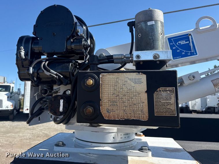 image for item EG2127 2018 Chevrolet Silverado 3500HD Crew Cab utility / service truck