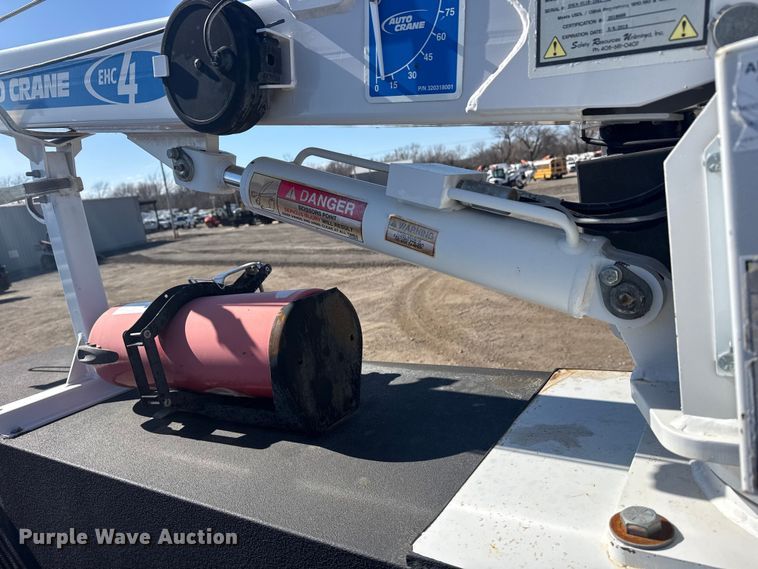 image for item EG2127 2018 Chevrolet Silverado 3500HD Crew Cab utility / service truck