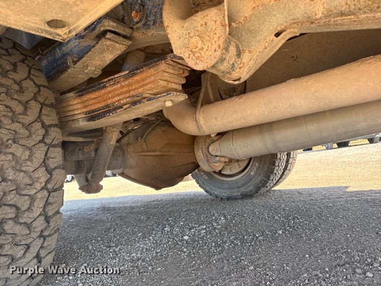 image for item EG2127 2018 Chevrolet Silverado 3500HD Crew Cab utility / service truck