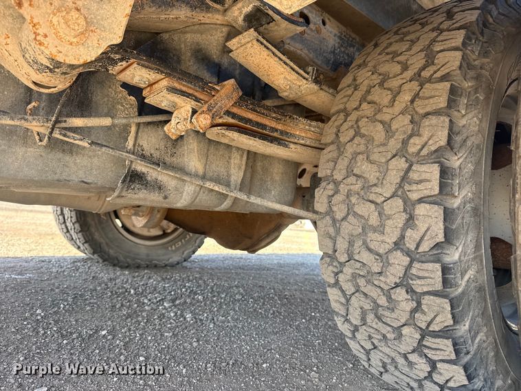 image for item EG2127 2018 Chevrolet Silverado 3500HD Crew Cab utility / service truck