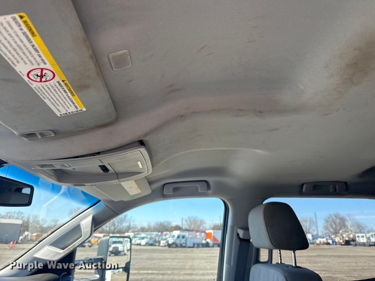 image for item EG2127 2018 Chevrolet Silverado 3500HD Crew Cab utility / service truck