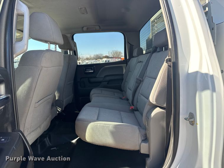 image for item EG2127 2018 Chevrolet Silverado 3500HD Crew Cab utility / service truck