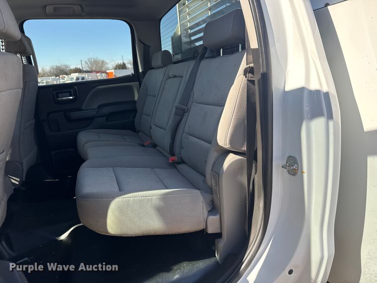 image for item EG2127 2018 Chevrolet Silverado 3500HD Crew Cab utility / service truck