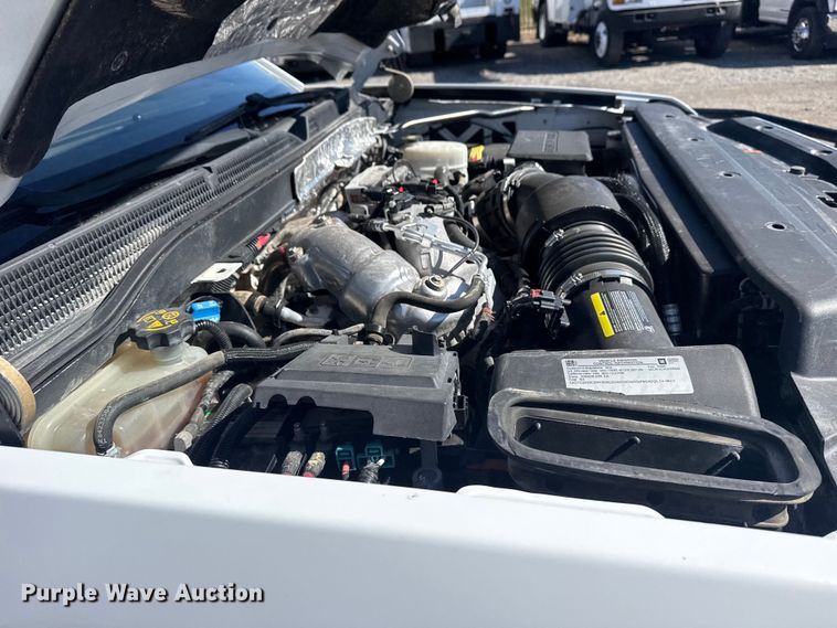 image for item EG2127 2018 Chevrolet Silverado 3500HD Crew Cab utility / service truck