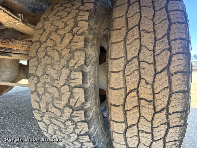 image for item EG2127 2018 Chevrolet Silverado 3500HD Crew Cab utility / service truck