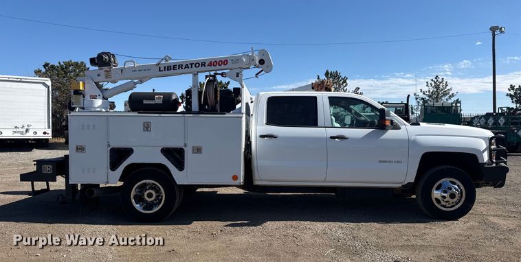 image for item EG2128 2016 Chevrolet Silverado 3500HD Crew Cab utility / service truck