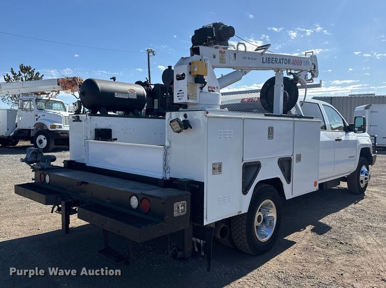 image for item EG2128 2016 Chevrolet Silverado 3500HD Crew Cab utility / service truck