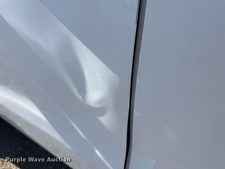 image for item EG2128 2016 Chevrolet Silverado 3500HD Crew Cab utility / service truck