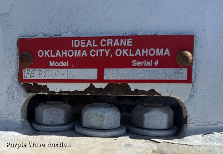 image for item EG2128 2016 Chevrolet Silverado 3500HD Crew Cab utility / service truck