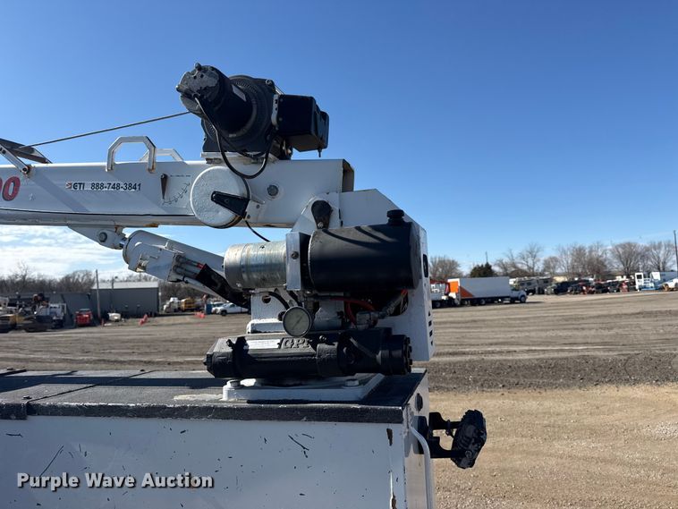 image for item EG2128 2016 Chevrolet Silverado 3500HD Crew Cab utility / service truck