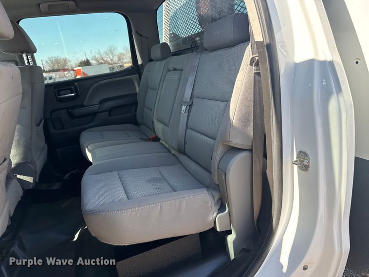 image for item EG2128 2016 Chevrolet Silverado 3500HD Crew Cab utility / service truck