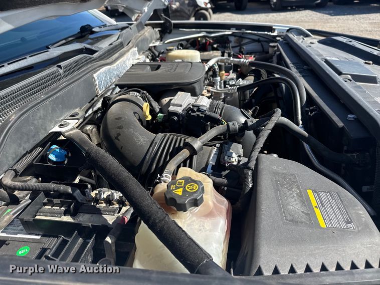 image for item EG2128 2016 Chevrolet Silverado 3500HD Crew Cab utility / service truck