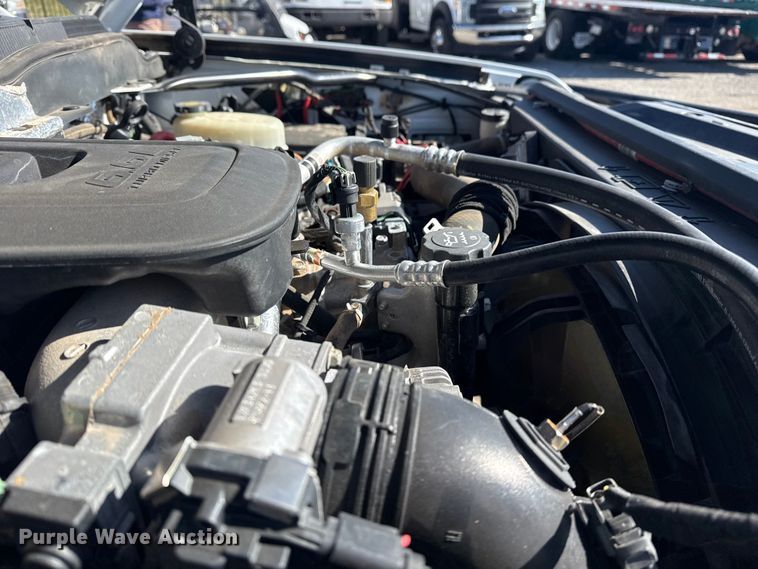 image for item EG2128 2016 Chevrolet Silverado 3500HD Crew Cab utility / service truck