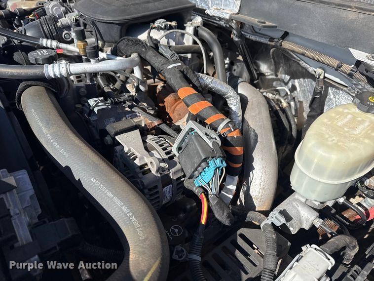 image for item EG2128 2016 Chevrolet Silverado 3500HD Crew Cab utility / service truck