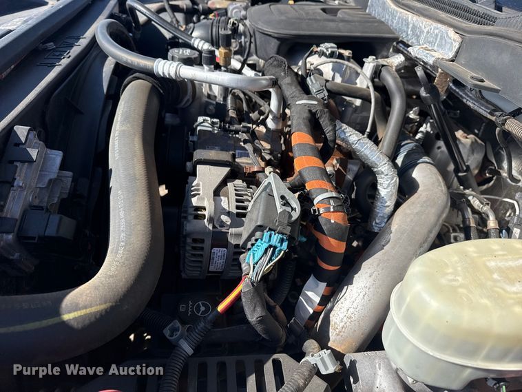 image for item EG2128 2016 Chevrolet Silverado 3500HD Crew Cab utility / service truck