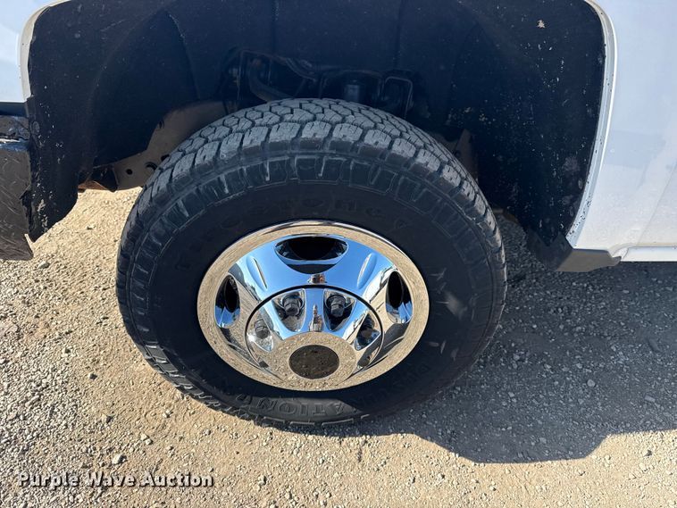 image for item EG2128 2016 Chevrolet Silverado 3500HD Crew Cab utility / service truck