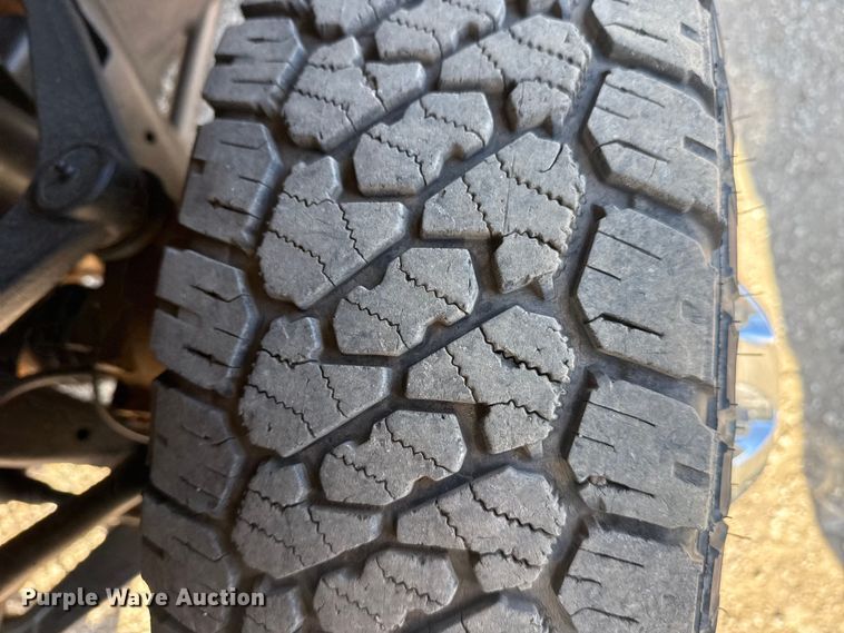 image for item EG2128 2016 Chevrolet Silverado 3500HD Crew Cab utility / service truck