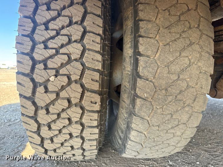 image for item EG2128 2016 Chevrolet Silverado 3500HD Crew Cab utility / service truck