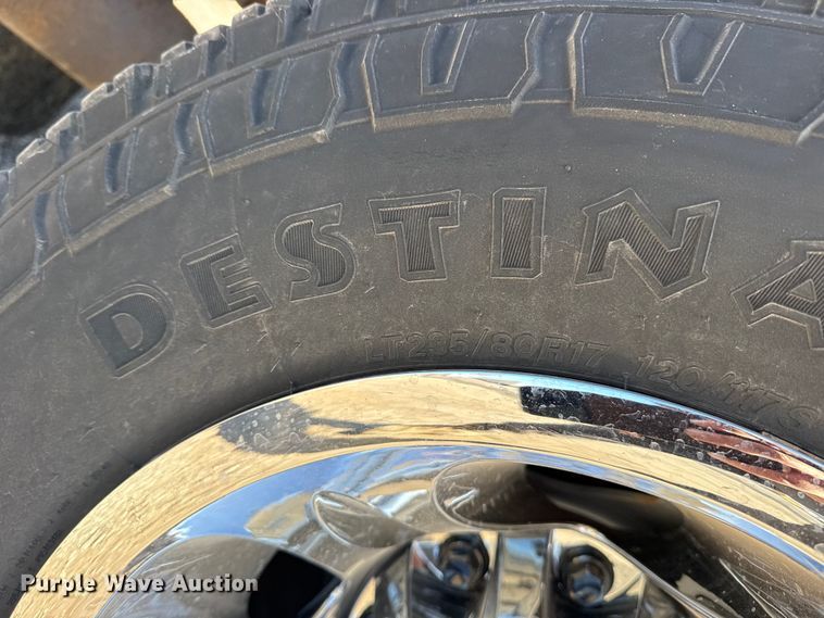 image for item EG2128 2016 Chevrolet Silverado 3500HD Crew Cab utility / service truck