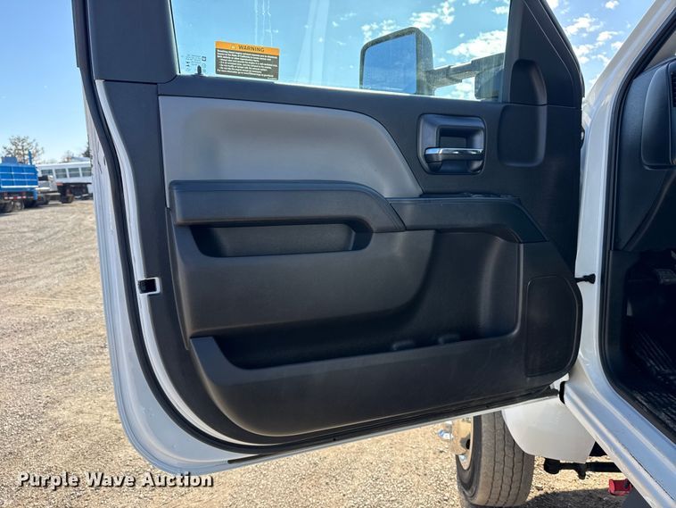 image for item EG2129 2023 Chevrolet Silverado 6500HD dump truck