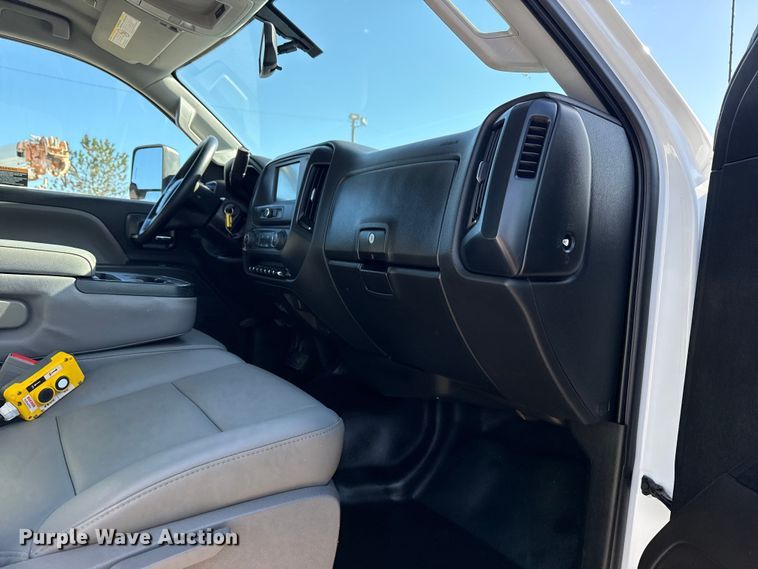 image for item EG2129 2023 Chevrolet Silverado 6500HD dump truck