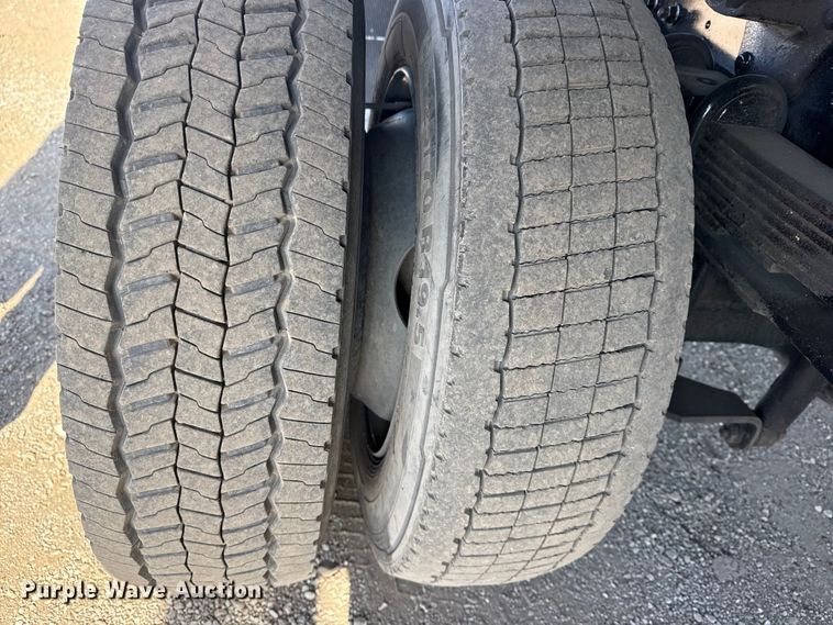 image for item EG2129 2023 Chevrolet Silverado 6500HD dump truck