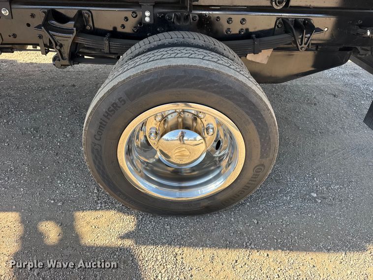 image for item EG2129 2023 Chevrolet Silverado 6500HD dump truck