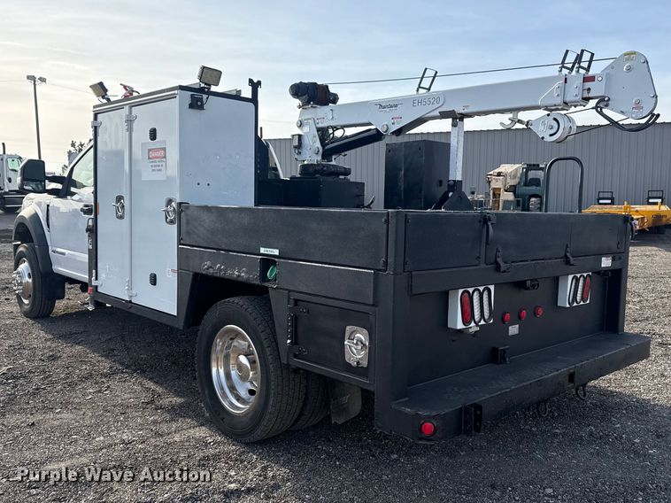 image for item EG2131 2017 Ford F550 utility / service truck