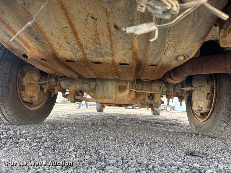 image for item EG2131 2017 Ford F550 utility / service truck