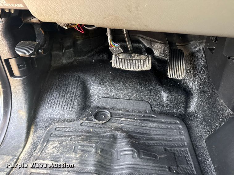 image for item EG2131 2017 Ford F550 utility / service truck