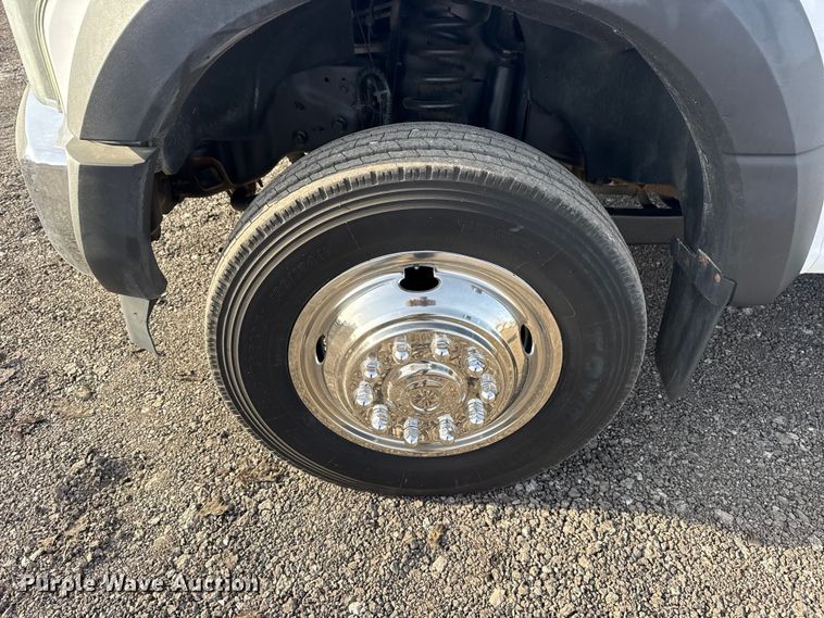 image for item EG2131 2017 Ford F550 utility / service truck