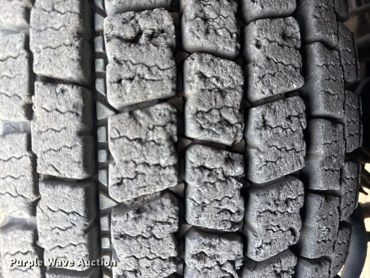 image for item EG2131 2017 Ford F550 utility / service truck