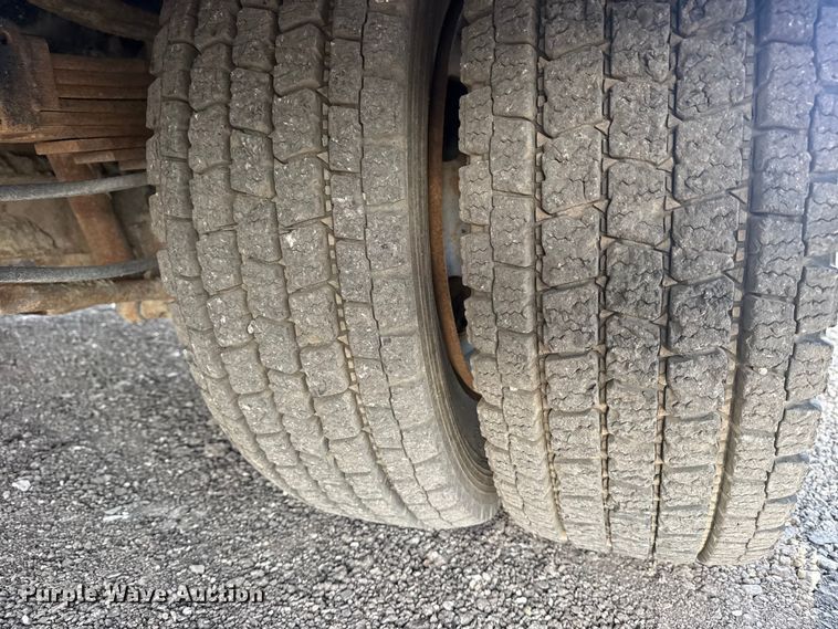 image for item EG2131 2017 Ford F550 utility / service truck