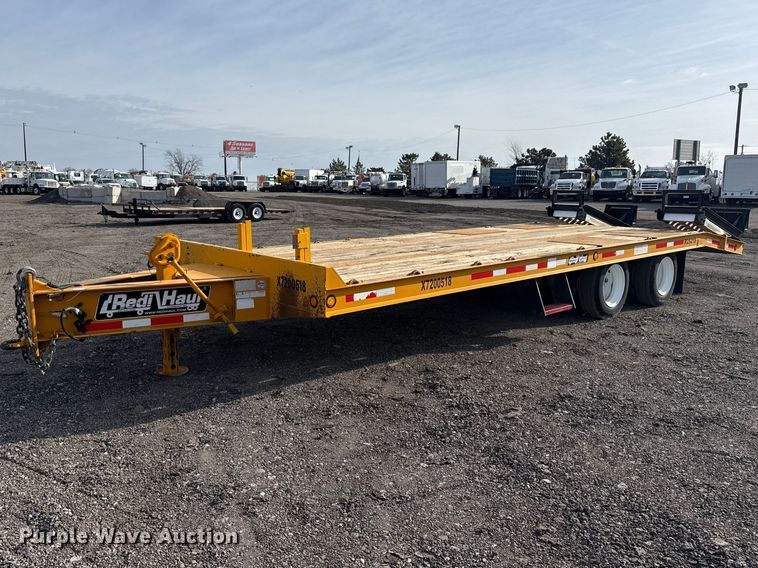 image for item EG2133 2011 Redi Haul Trailers, Inc. R2521 equipment trailer