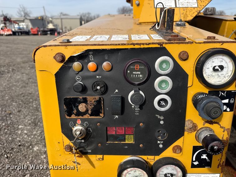 image for item EG2135 2005 Vermeer D7X11 Series II directional boring unit