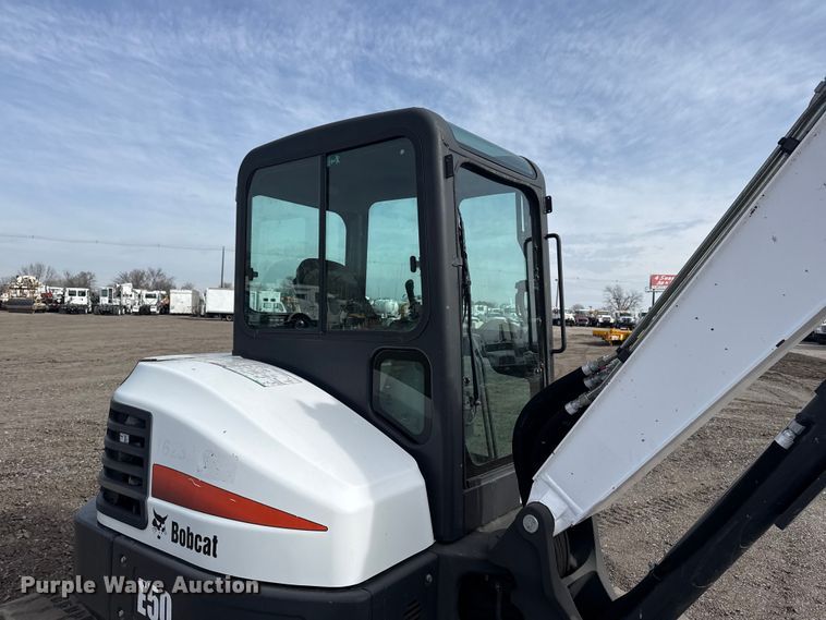 image for item EG2136 2015 Bobcat E50 mini excavator