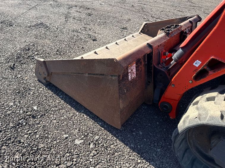 image for item EG2140 2018 Kubota SVL95-2S tracked skid steer loader