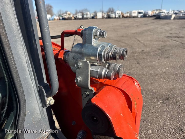 image for item EG2140 2018 Kubota SVL95-2S tracked skid steer loader