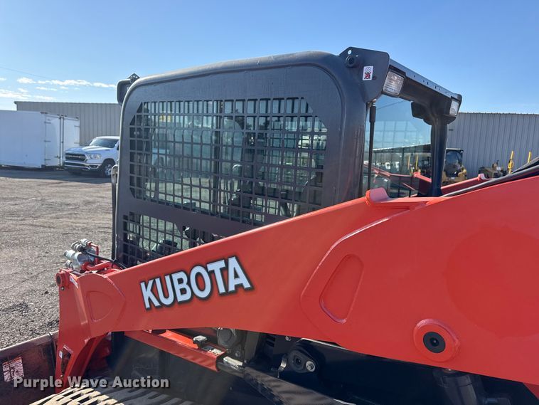 image for item EG2140 2018 Kubota SVL95-2S tracked skid steer loader
