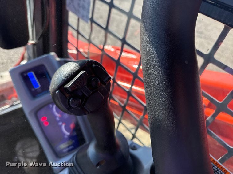 image for item EG2140 2018 Kubota SVL95-2S tracked skid steer loader