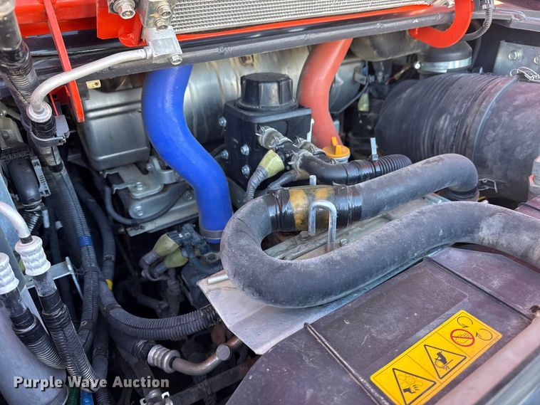 image for item EG2140 2018 Kubota SVL95-2S tracked skid steer loader