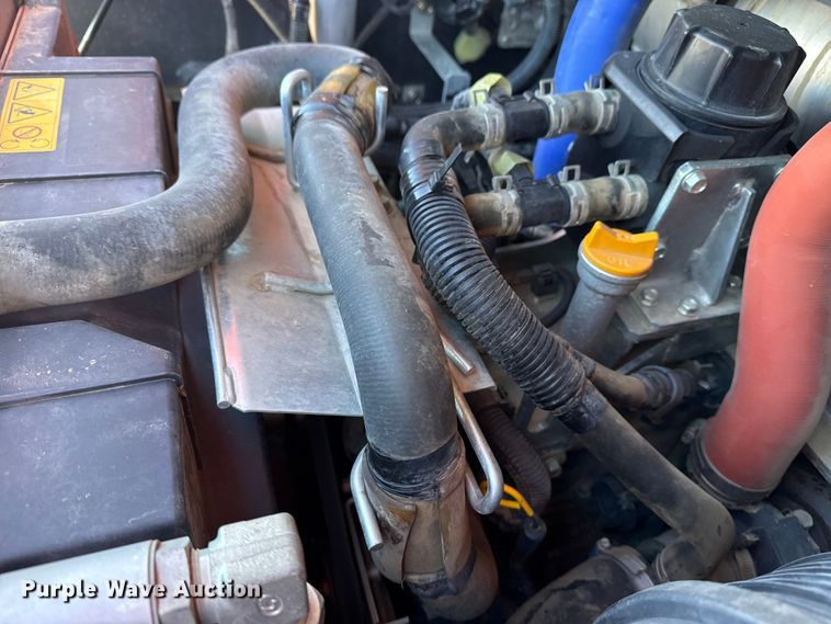 image for item EG2140 2018 Kubota SVL95-2S tracked skid steer loader