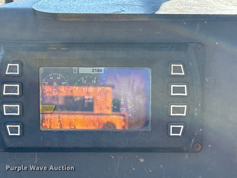 image for item EG2141 2016 Vermeer D9X13III directional boring unit